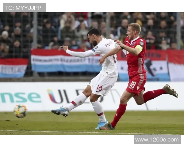 武汉足球队在欧锦赛中的团队协作表现分析与点评