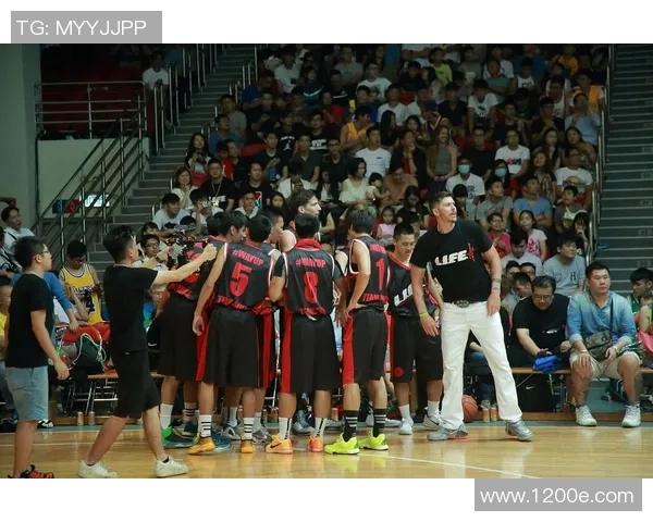 西安篮球队在世界锦标赛积分榜中以60分稳居第一名展现强劲实力